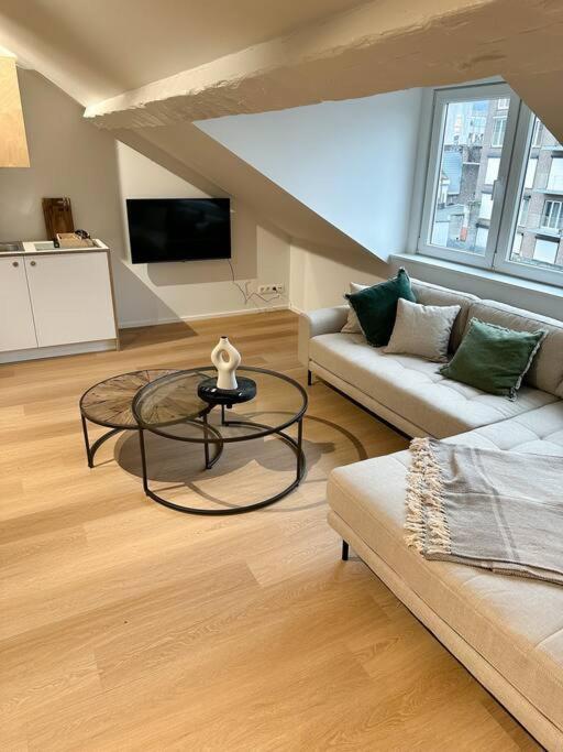 Duplex Hyper Centre Apartment Liege Bagian luar foto