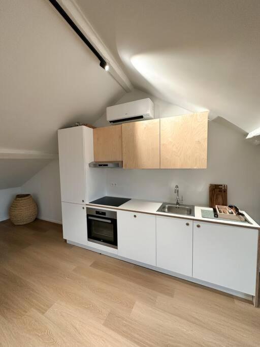 Duplex Hyper Centre Apartment Liege Bagian luar foto